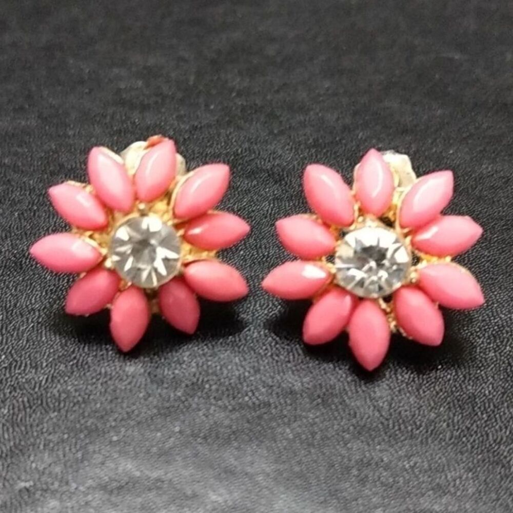 Pink flower earrings rhinestone bead gold tone